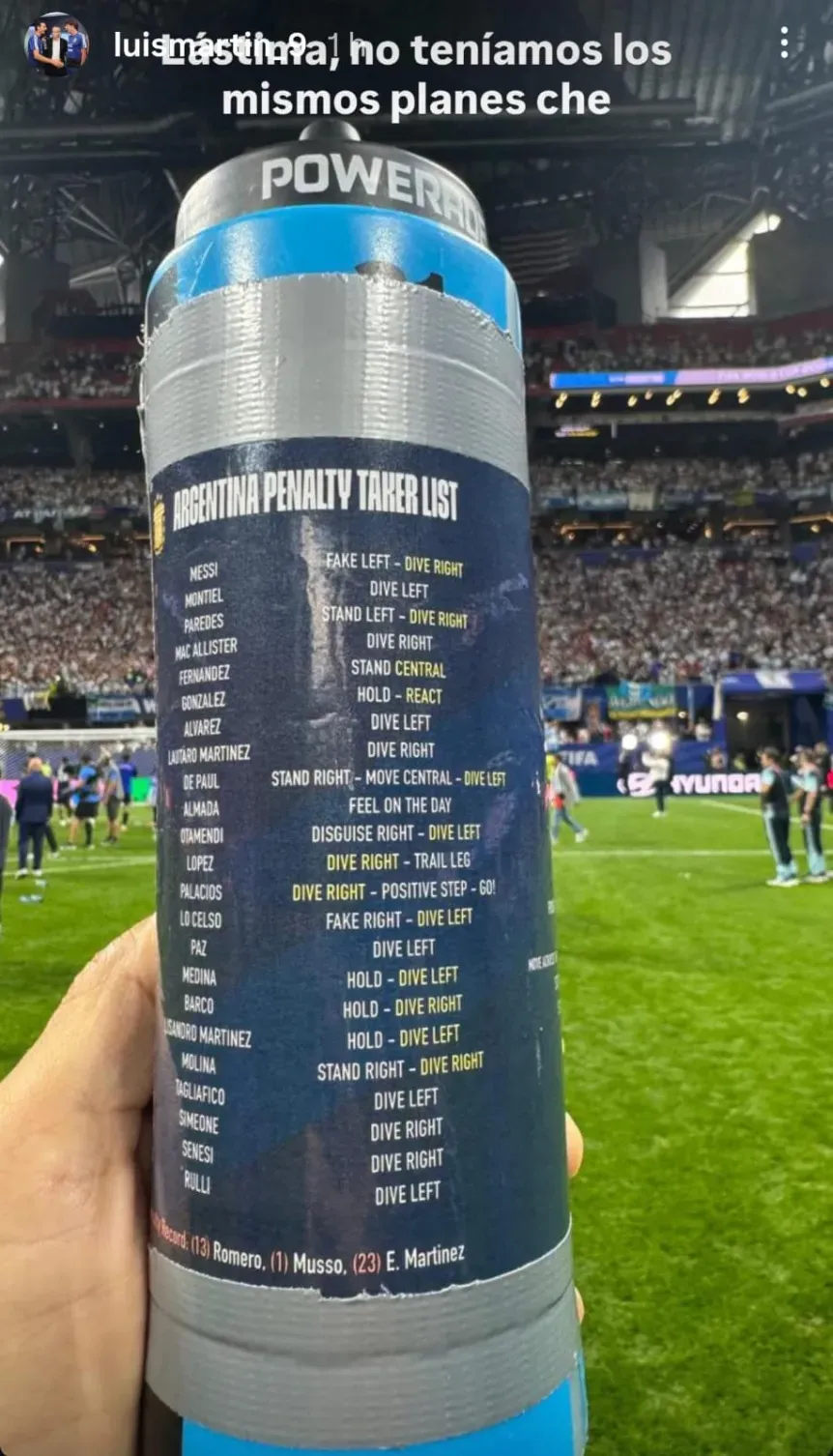 La botella de Jordan Pickford con el machete de los pateadores argentinos